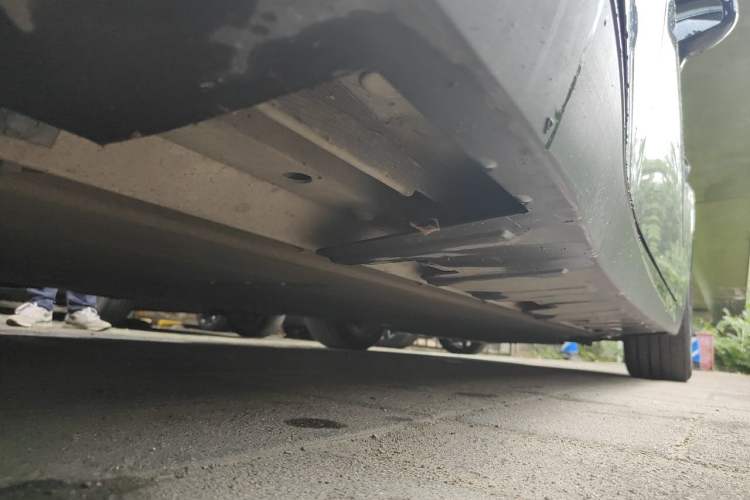 Used XPeng P7 2023 P7i 610 Max Performance Edition Chassis Rear Right