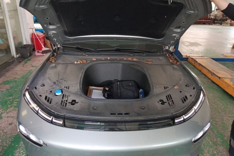 Used XPeng P7 2023 480E Engine Bay
