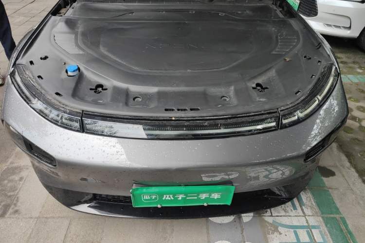 Used XPeng P7 2023 P7i 610 Max Performance Edition Engine Bay