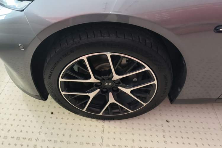 Used XPeng P7 2023 P7i 702 Pro Exterior 4