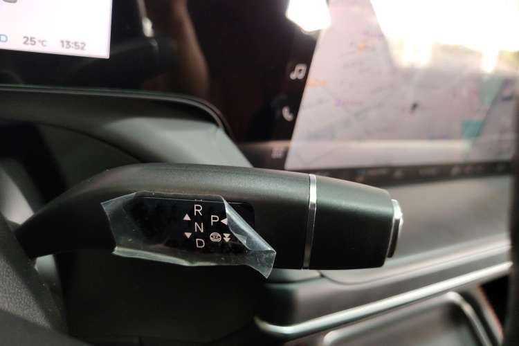 Used XPeng P7 2023 P7i 702 Max Gear Lever