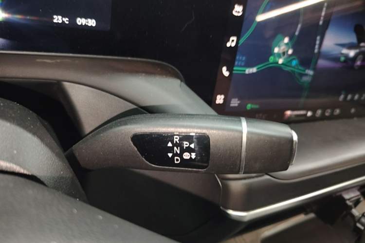 Used XPeng P7 2023 P7i 702 Pro Gear Lever
