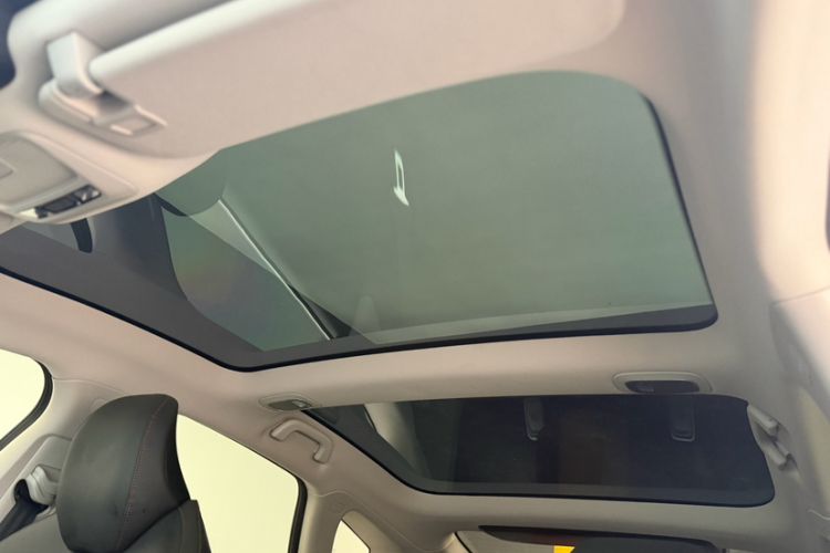 Used XPeng P7 2023 586E Headliner