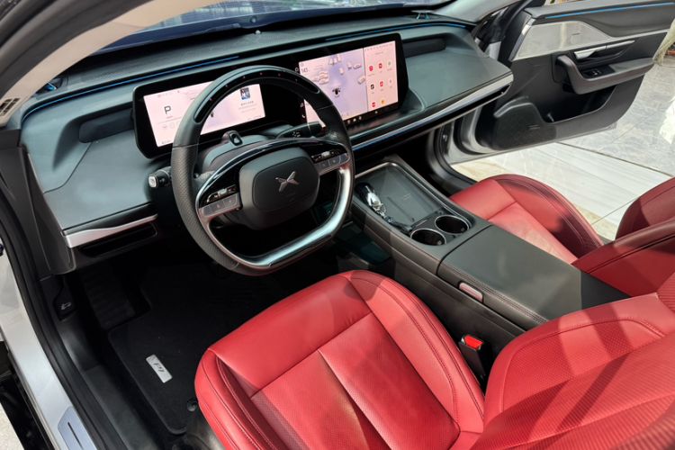 Used XPeng P7 2023 P7i 610 Max Performance Edition Interior 10