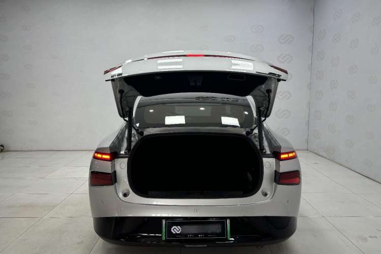 Used XPeng P7 2023 P7i 610 Max Performance Edition Interior 7