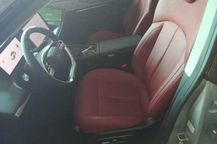 Used XPeng P7 2023 P7i 610 Max Performance Edition Left Front Seat