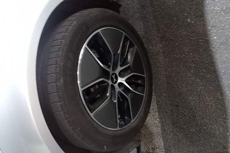 Used XPeng P7 2023 P7i 702 Pro Left Front Wheel Hub