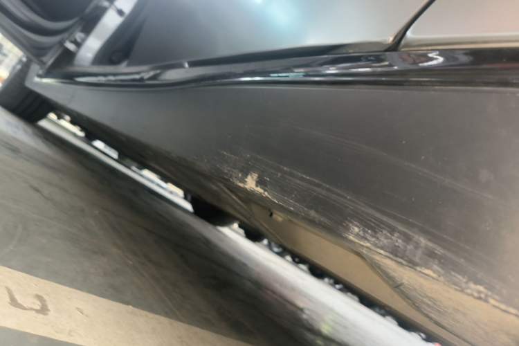 Used XPeng P7 2023 P7i 702 Pro Left Side Sill