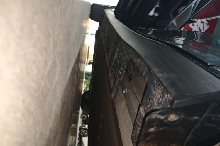 Used XPeng P7 2023 P7i 702 Max Left Side Sill