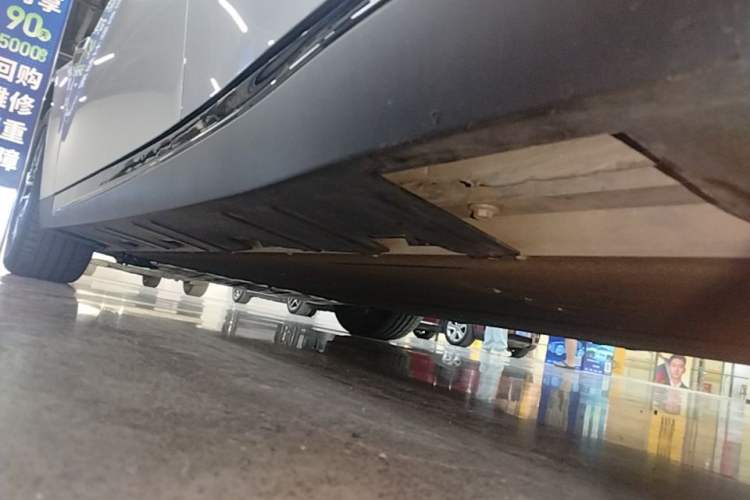 Used XPeng P7 2023 P7i 702 Max Left Side Sill