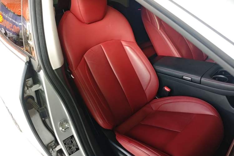 Used XPeng P7 2023 P7i 702 Pro Right Front Seat
