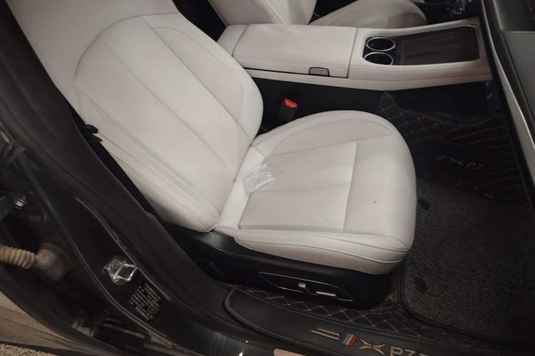 Used XPeng P7 2023 P7i 702 Pro Right Front Seat