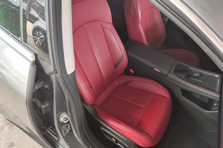Used XPeng P7 2023 P7i 702 Max Right Front Seat