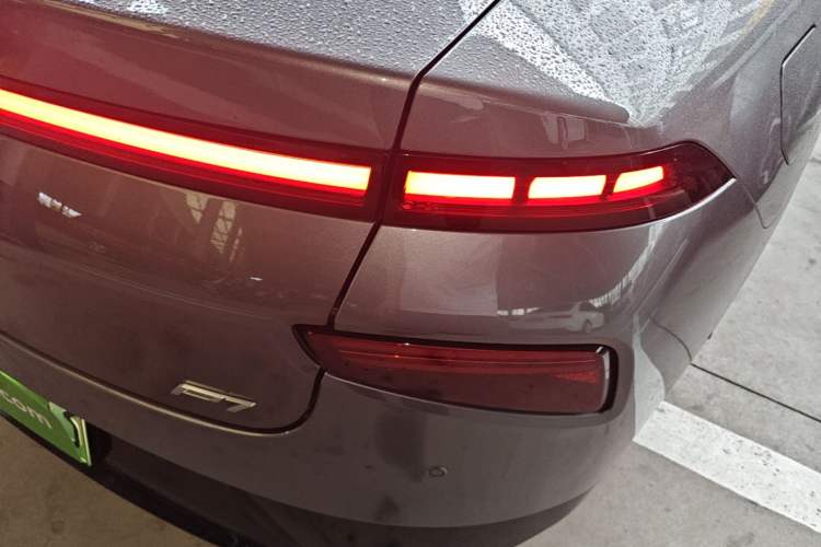 Used XPeng P7 2023 586E Right Rear Taillight