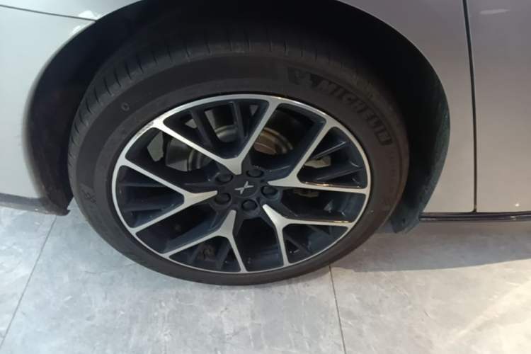 Used XPeng P7 2023 P7i 702 Max Right Rear Wheel Hub