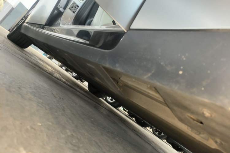 Used XPeng P7 2023 P7i 702 Pro Right Side Sill