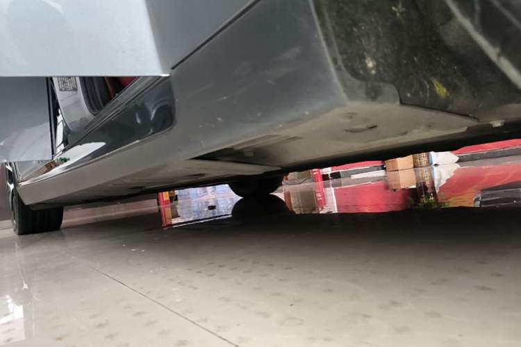 Used XPeng P7 2023 P7i 702 Pro Right Side Sill