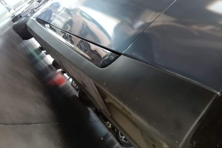 Used XPeng P7 2023 P7i 610 Max Performance Edition Right Side Sill