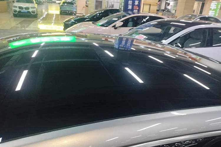 Used XPeng P7 2023 P7i 702 Max Roof