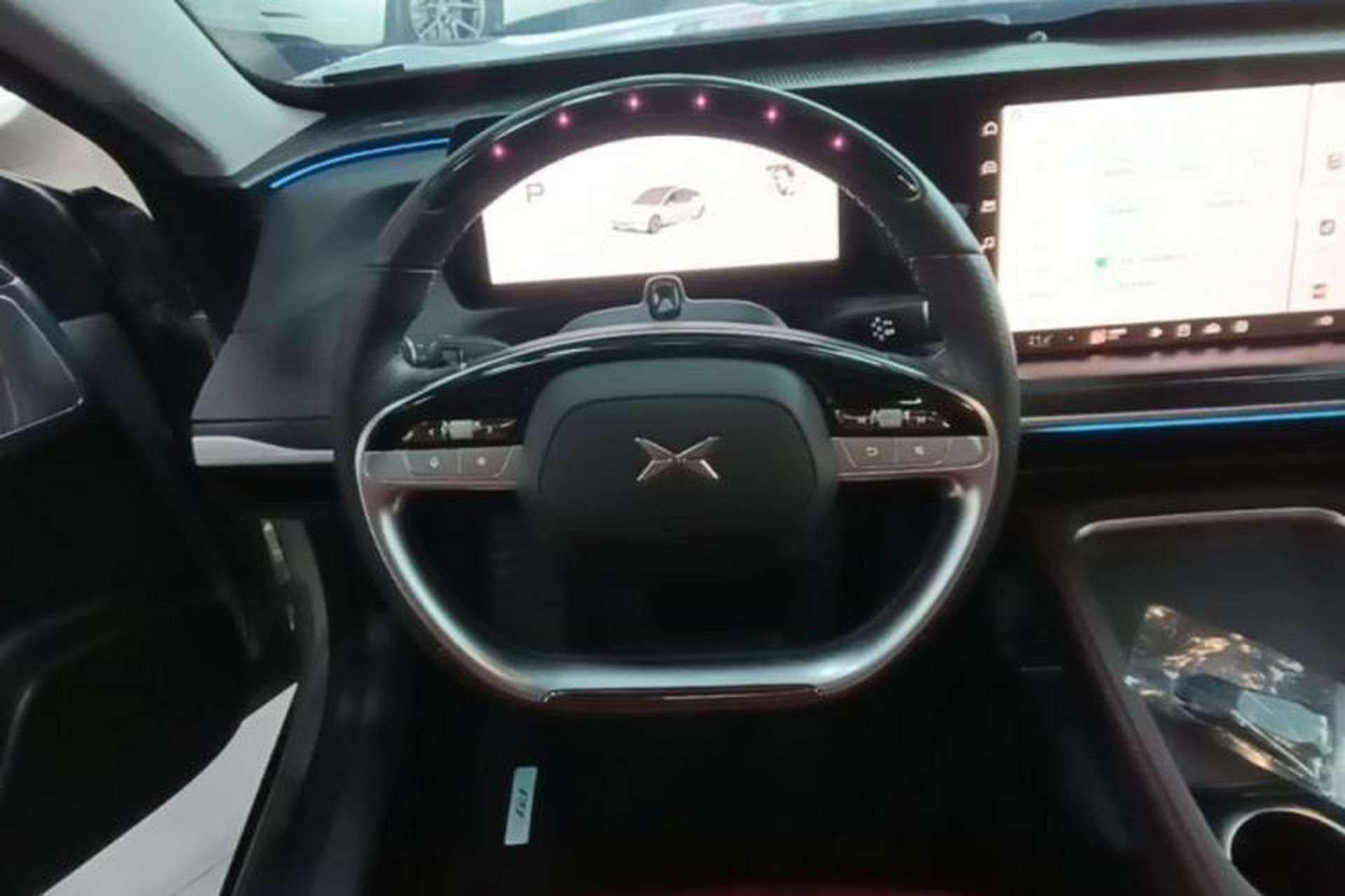 Used XPeng P7 2023 P7i 610 Max Performance Edition Steering Wheel
