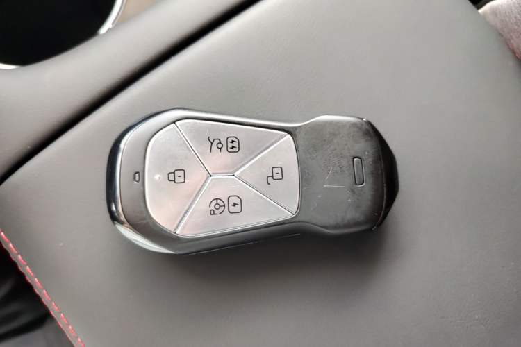 Used XPeng P7 2023 P7i 610 Max Performance Edition Vehicle Key