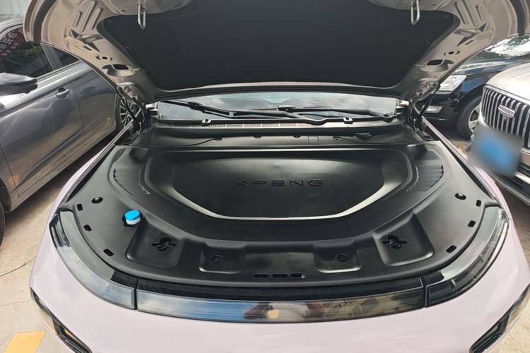 Used XPeng P7 2023 P7i 610 Max Performance Edition Engine Bay
