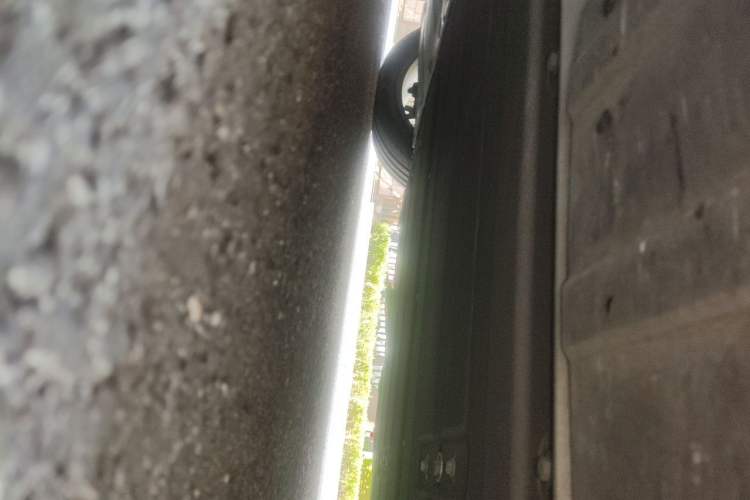 Used XPeng P7 2023 P7i 610 Pengyi Performance Edition Chassis Front Left