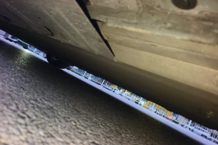 Used XPeng P7 2023 P7i 702 Max Chassis Front Right