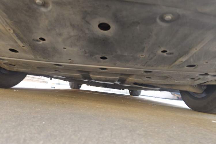 Used XPeng P7 2023 P7i 702 Max Chassis Rear