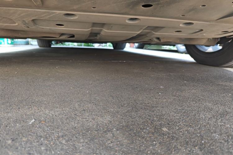 Used XPeng P7 2023 P7i 610 Pengyi Performance Edition Chassis Rear