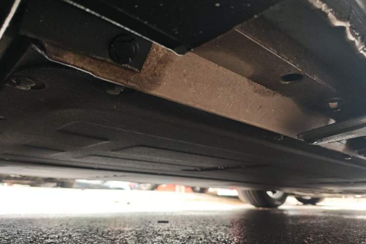 Used XPeng P7 2023 P7i 702 Pro Chassis Rear Right