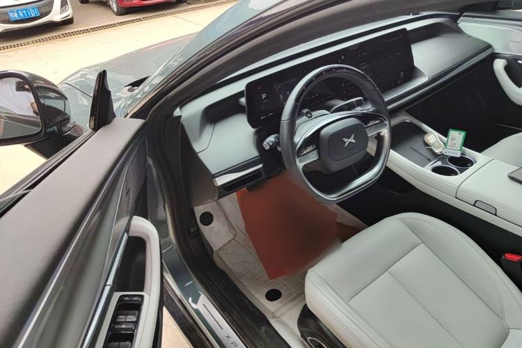 Used XPeng P7 2023 P7i 610 Pengyi Performance Edition Driver Seat