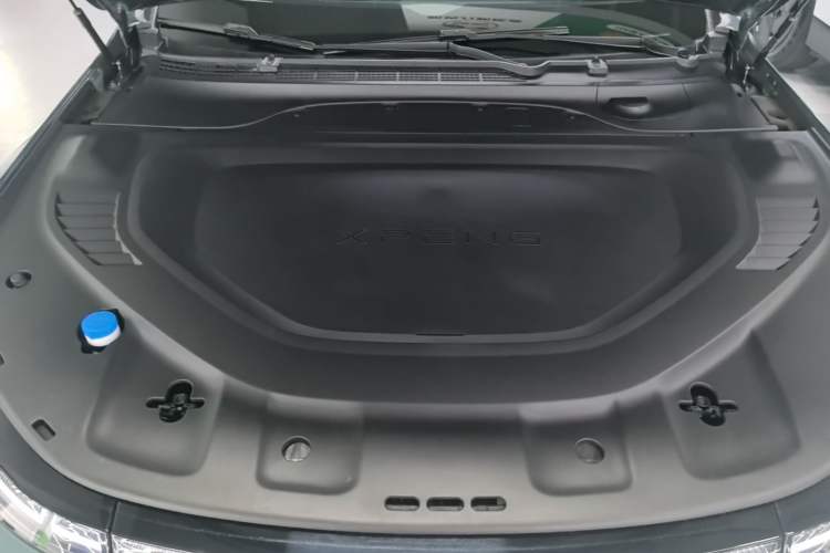 Used XPeng P7 2023 P7i 702 Pro Engine Bay