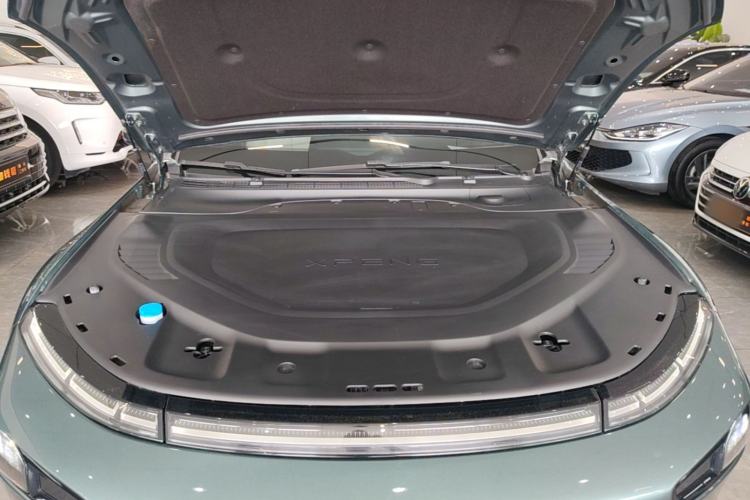Used XPeng P7 2023 P7i 702 Pro Engine Bay