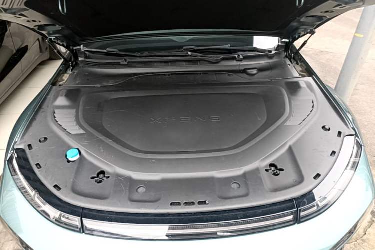 Used XPeng P7 2023 P7i 702 Pro Engine Bay