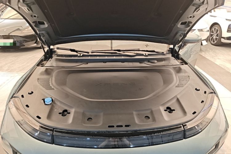 Used XPeng P7 2023 P7i 702 Pro Engine Bay