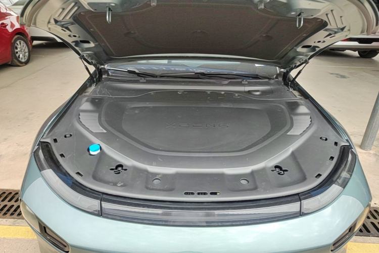 Used XPeng P7 2023 P7i 610 Pengyi Performance Edition Engine Bay