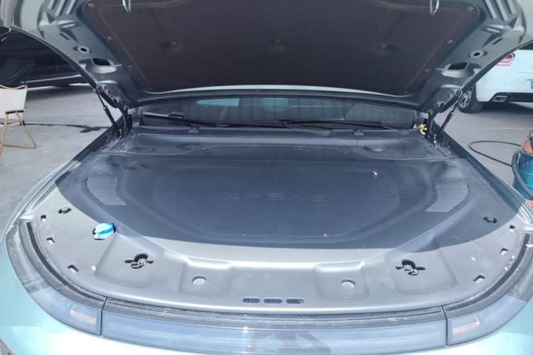 Used XPeng P7 2023 P7i 702 Max Engine Bay