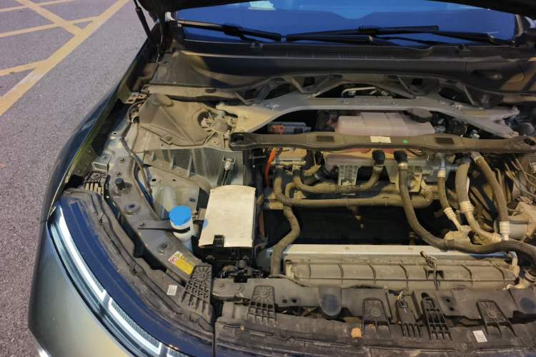 Used XPeng P7 2023 P7i 702 Max Engine Bay Right