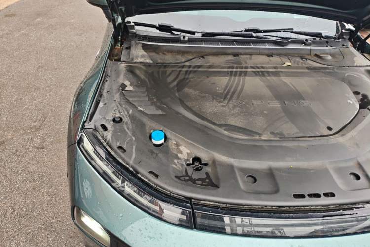Used XPeng P7 2023 P7i 702 Pro Engine Bay Right