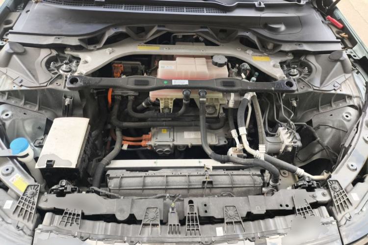 Used XPeng P7 2023 P7i 610 Max Performance Edition Engine Bay