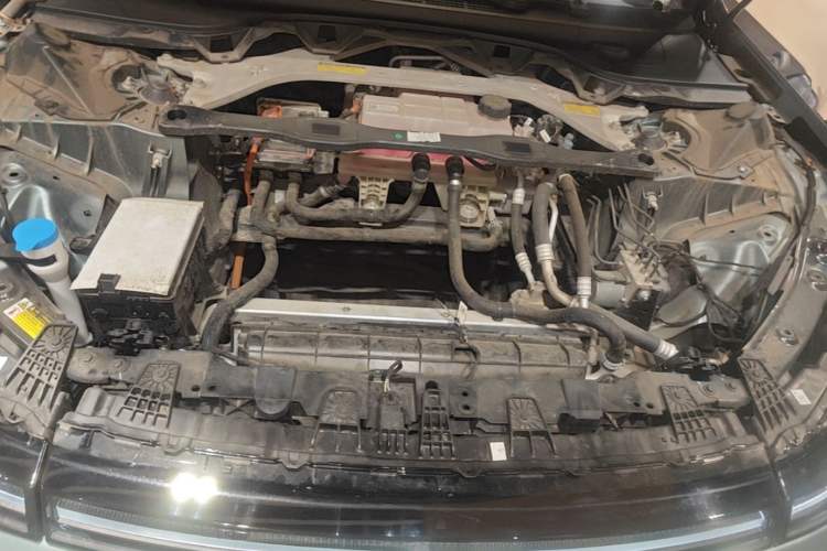 Used XPeng P7 2023 P7i 702 Pro Engine Bay