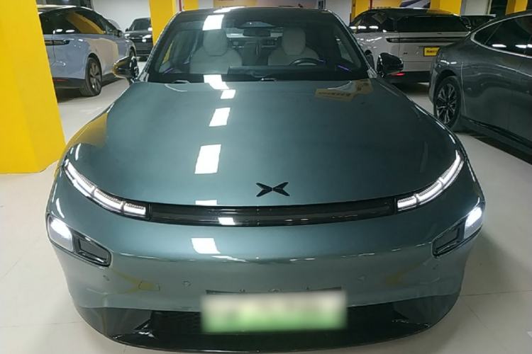 Used XPeng P7 2023 P7i 610 Pengyi Performance Edition Front