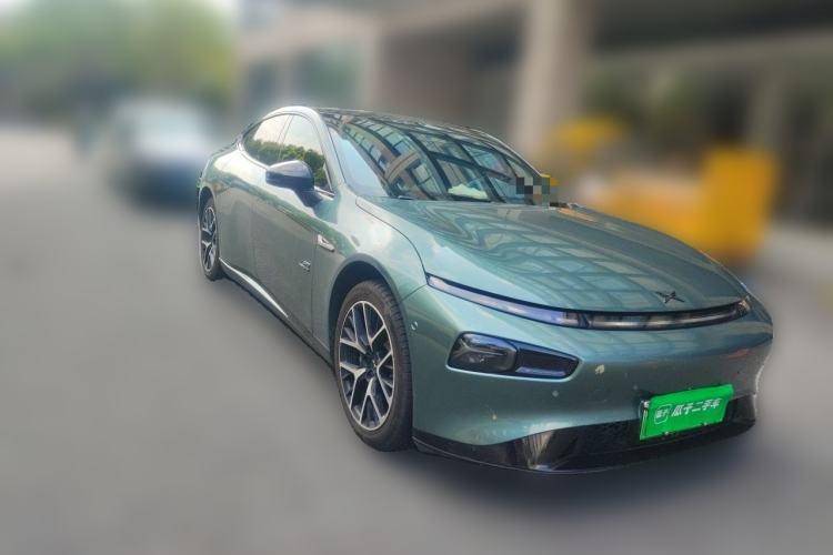 Used XPeng P7 2023 P7i 610 Pengyi Performance Edition Front Right 45 Deg