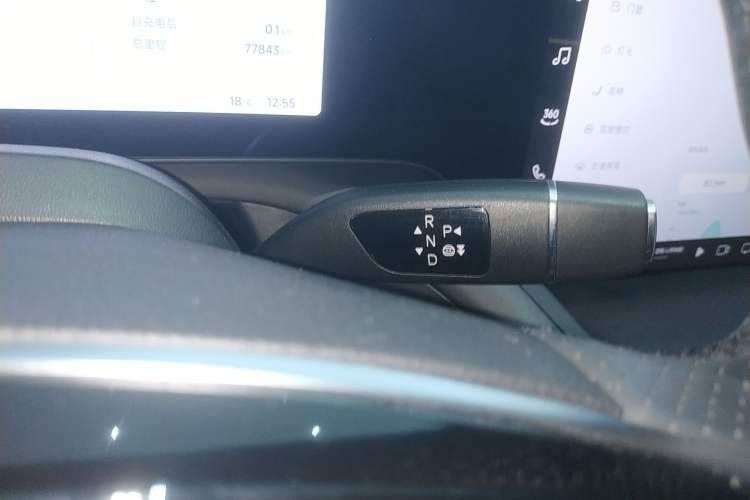 Used XPeng P7 2023 P7i 610 Max Performance Edition Gear Lever