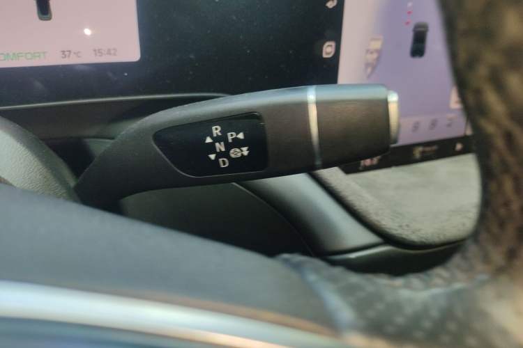 Used XPeng P7 2023 P7i 610 Pengyi Performance Edition Gear Lever