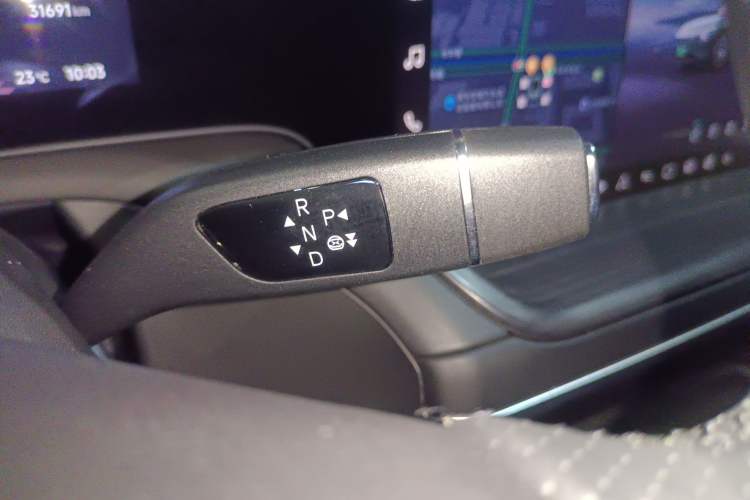 Used XPeng P7 2023 P7i 702 Pro Gear Lever
