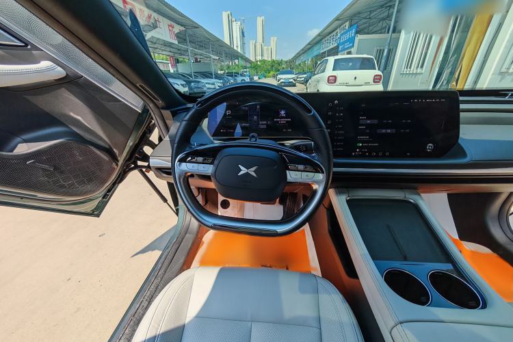 Used XPeng P7 2023 P7i 610 Pengyi Performance Edition Interior 2