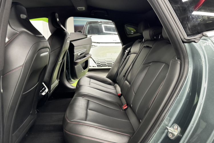 Used XPeng P7 2023 P7i 702 Pro Interior 2