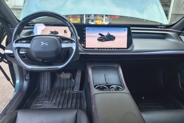 Used XPeng P7 2023 P7i 610 Pengyi Performance Edition Interior 2